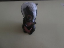 figurine disney  Bambi fleur .