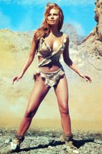 Raquel Welch Busty 24X18 Poster One Million Years B.C.