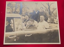 LYNDON B. JOHNSON W/ ANNIE & JOHN GLENN 1962 MERCURY ERA PHOTO NASA INTEREST LBJ