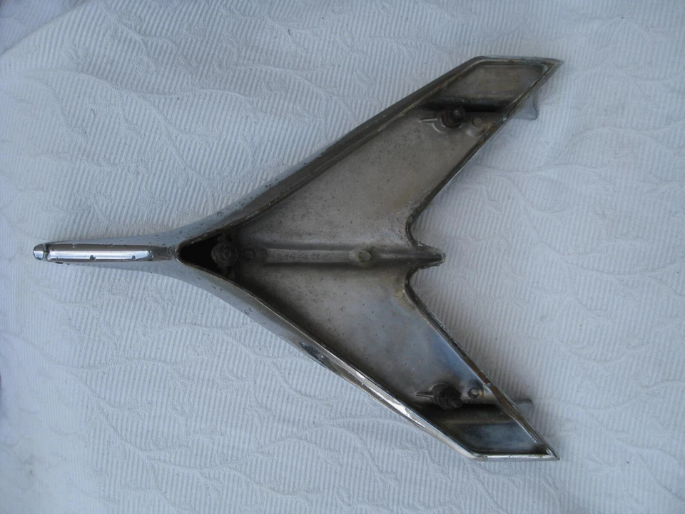 Орнамент капота 1956 Chevrolet Bel Air 3731752C-4 от оригинального производителя GM 56 Chevy Jet Plane Eagle - Изображение 2 из 4