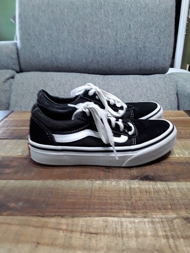 Vans Black Sneakers 751505 sz 2.5 GUC 
