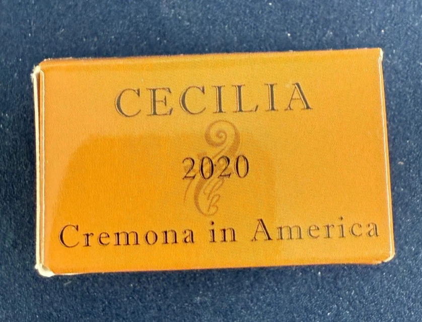 Cecilia Signature Formula Violin Rosin with Spreader - Image 2 of 2