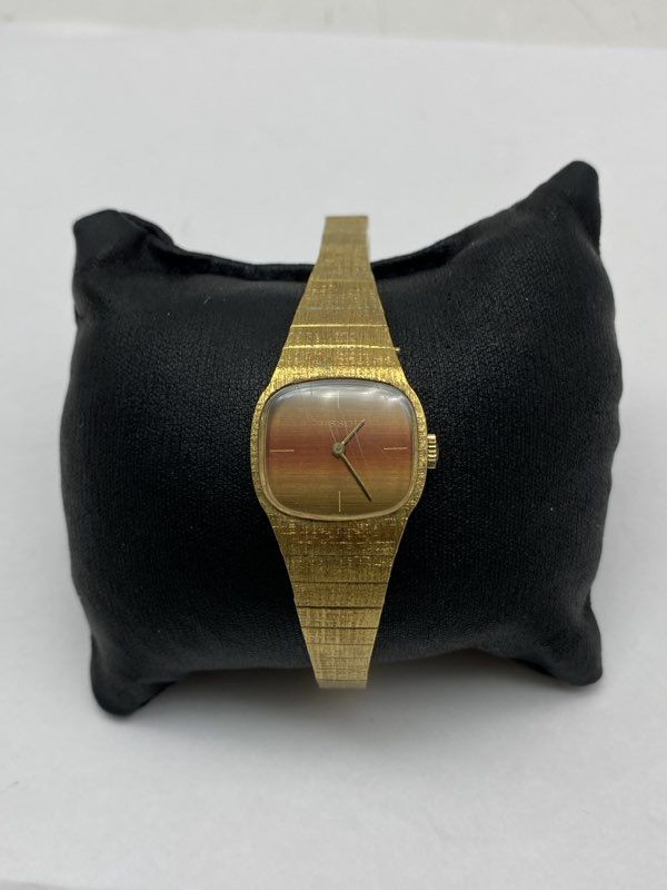 Women's Tissot Minimalistic Sunburst Dial Swiss Gold Plated Bracelet 22mm Watch