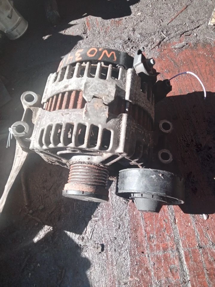 Used Alternator fits: 2008 Bmw 528I 3.0L 180 amp w/o active suspension Grade A - Imagem 2 de 4