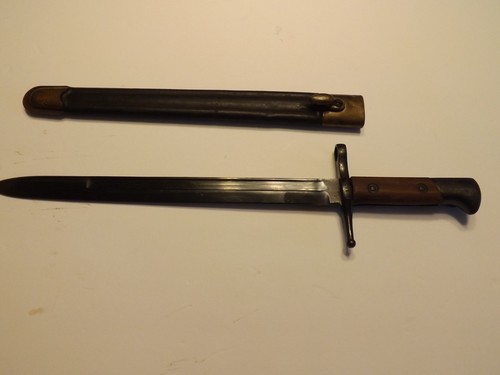 Original WW1/WW2 M1891 Italian Carcano Bayonet w/Leather Scabbard-VG