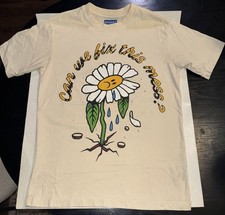MARKET Shirt Men Size Small Cream Multi Color Graphic Tee Roots Daisy Flower