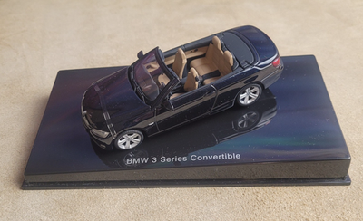 AUTOart  3シリーズ コンバーチブル (E93型) AUTOART - BMW 3 Series Convertible - Black - Rare! | eBay