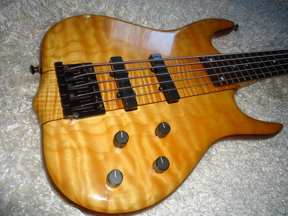 Bajo vintage 1995 Ken Smith modelo artista (top of the line) Burner V Japón Foto 4 de 4