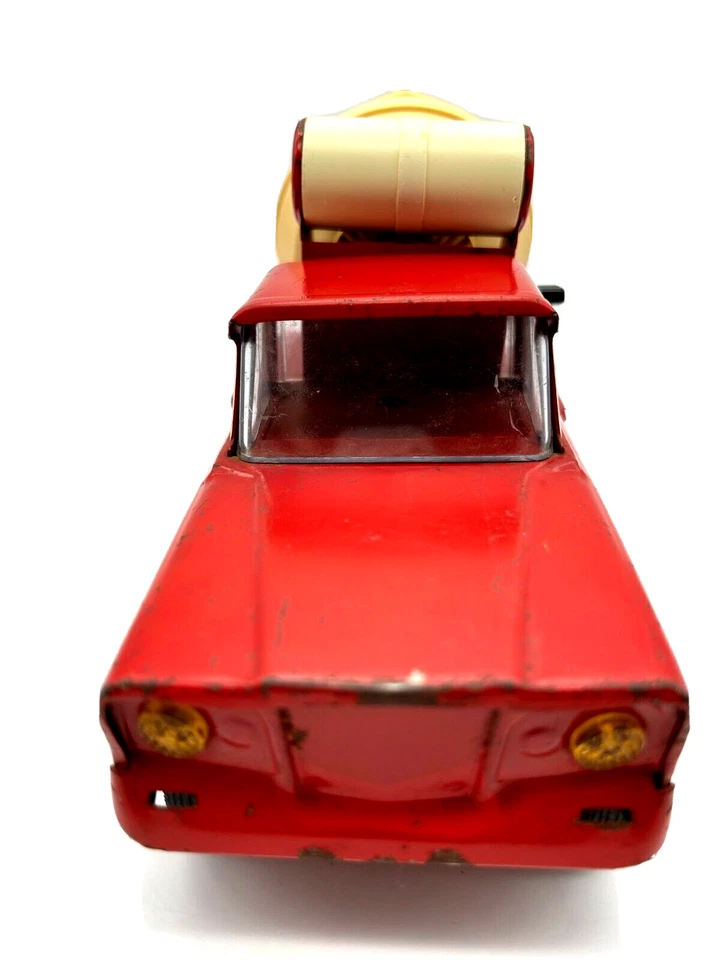 Vintage 1960s Red Tonka Cement Mixer Truck Pressed Steel Large - Image 2 of 4