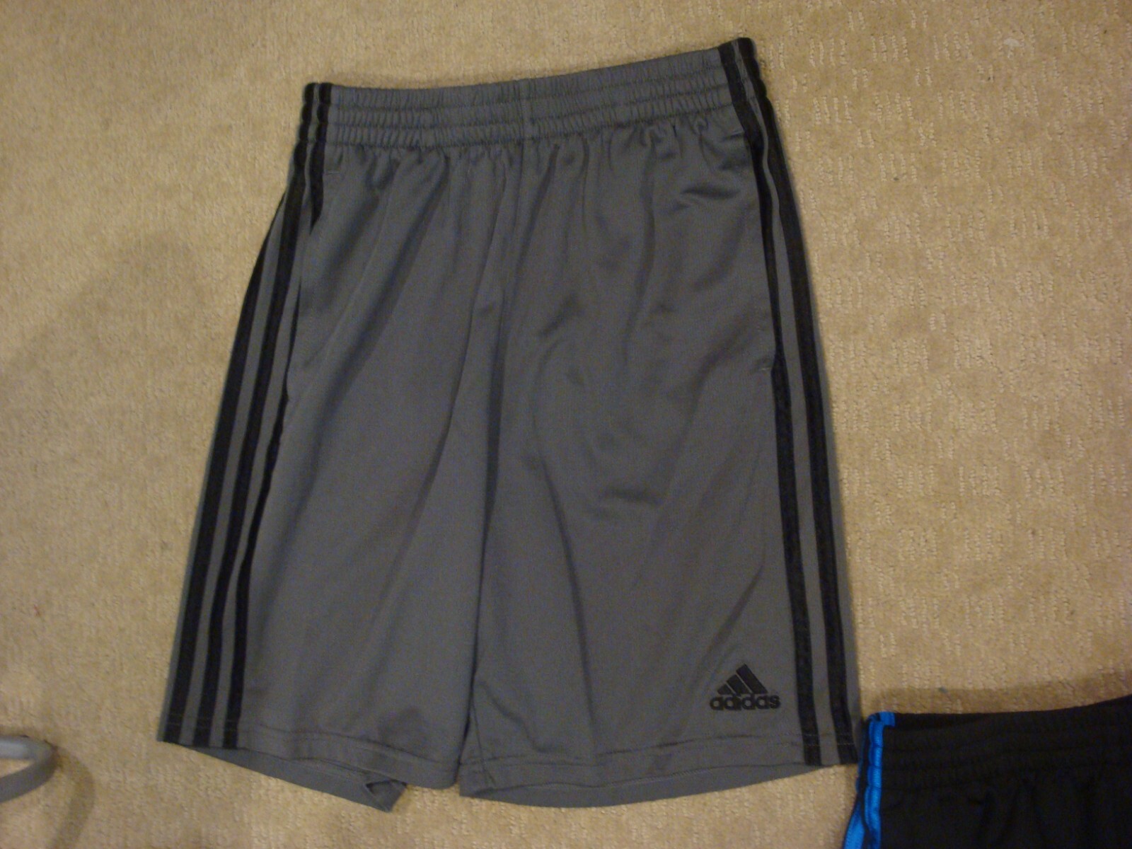 Picture 2 of 6