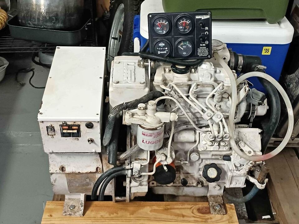 Northern Lights M673 , 6 kW Marine Diesel Generator Set RUNNING TAKE