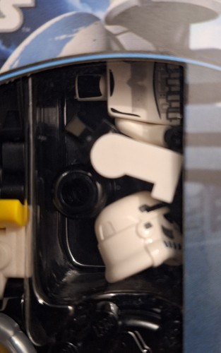 New in Box Star Wars Stormtrooper Lego Mini Figures Watch 32 pcs 9002922 - Picture 7 of 8