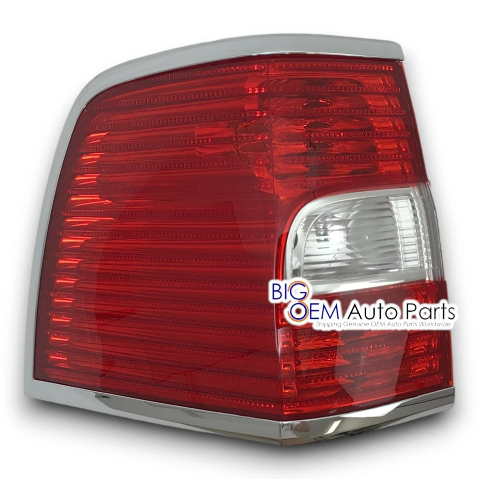 Lámpara trasera exterior Lincoln Navigator LH 2007-2014 lado del conductor OEM 8L7Z-13405-A Foto 2 de 4
