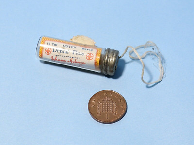 Vintage Johnson & Johnson Zahnseide im Original Glas Schneidedeckel 3/6 #GT