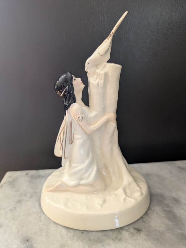 Vintage Royal Doulton The Magpie Ring HN2978 Enchantment Bone China Figurine