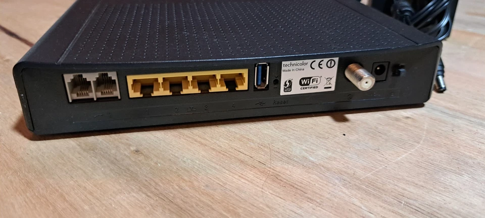 Technicolor TC7200.U Router - Kabelmodem 2.4/5.0 GHz mit Netzteil - Bild 3 von 4