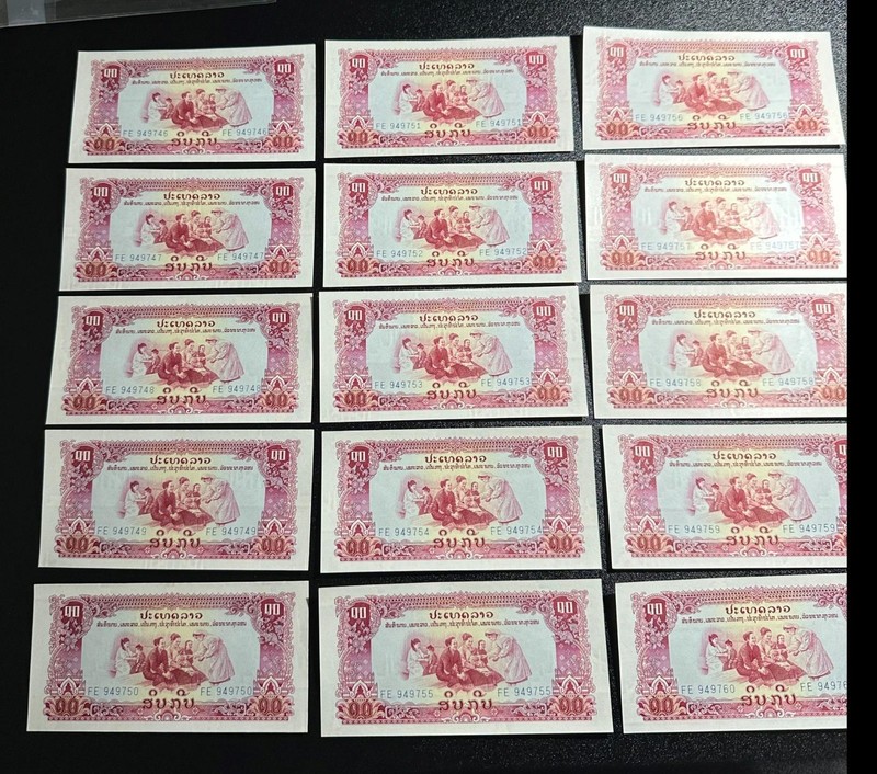 1975 $10 Kip Choice Uncirculated Laos! Set of 15 Consecutives! X9746! Currency!