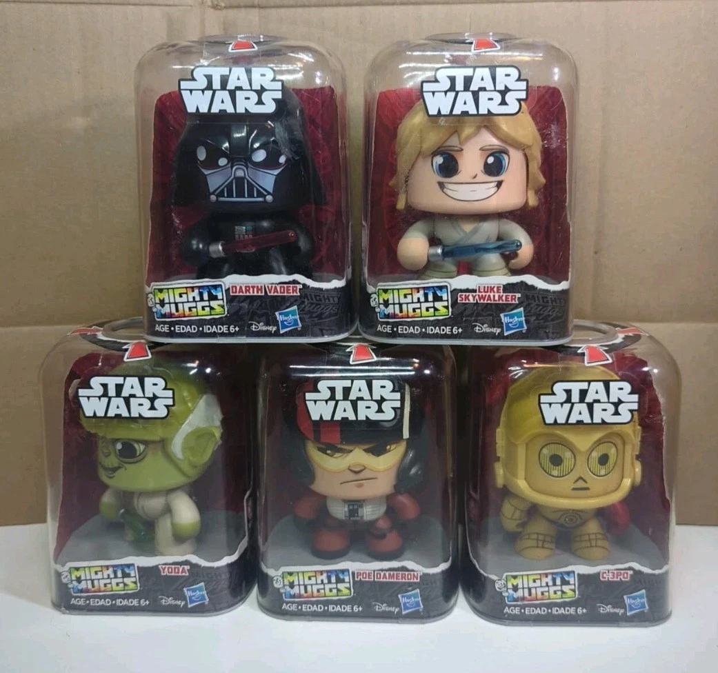 Hasbro Mighty Muggs Star Wars Yoda Action Figures & Accessories