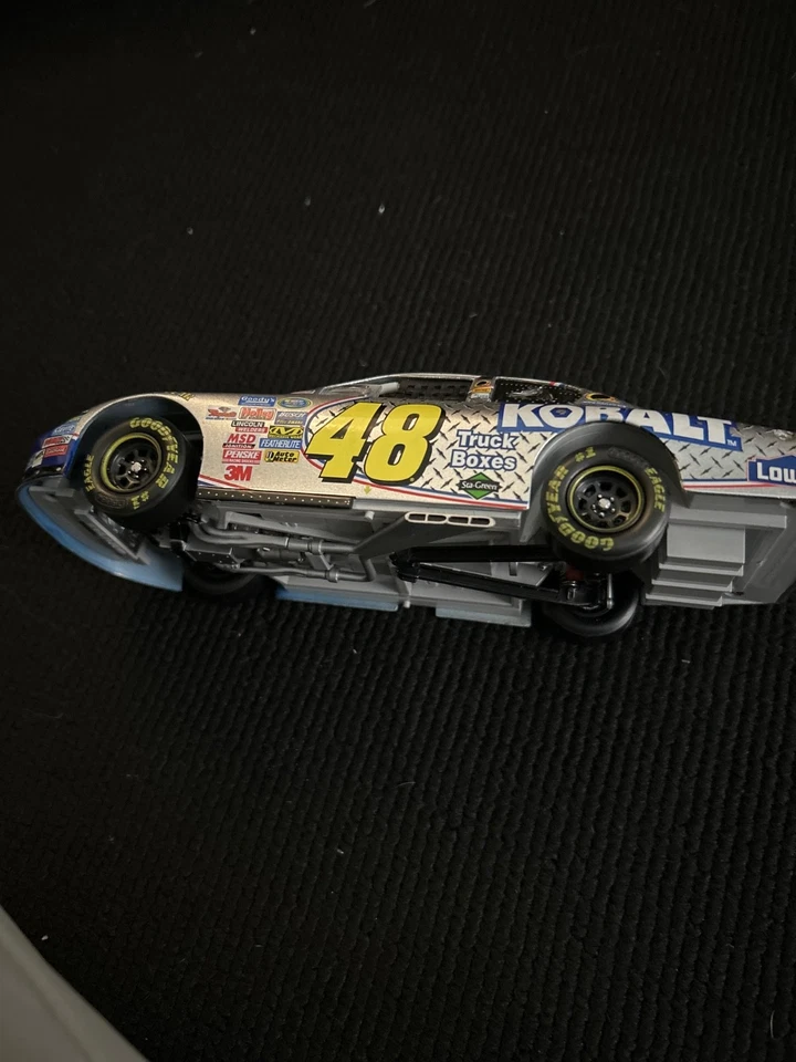 Jimmie Johnson #48 Lowes 2005 1/24 Cor Cromada Elite 40/288 Chevy Monte Carlo - Imagem 2 de 4