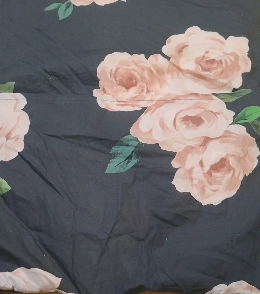 EMILY & MERITT BED OF ROSES FLORAL PINK QUILTED SET OF 2 EURO PILLOW SHAMS - Image 2 of 2