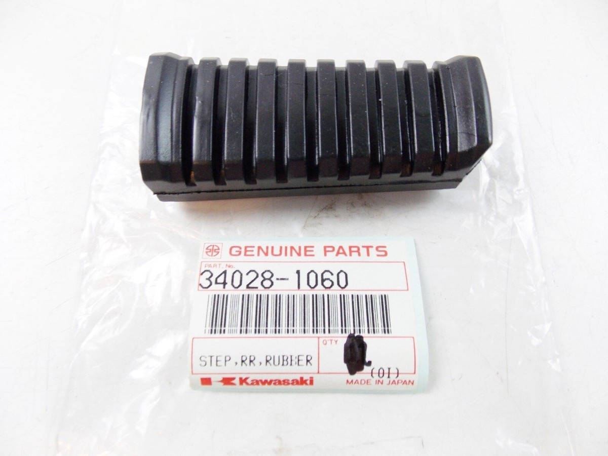 ①WHAT WE WANT×TENtoTEN　②PASTIME FACTORY OEM 1983-06 KAWASAKI ZX1100/750/550/900 VN700 REAR RUBBER