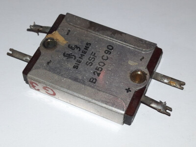 Gleichrichter Siemens B 250 C 90 aus Blaupunkt Berlin (W) H2053  - Röhrenradio