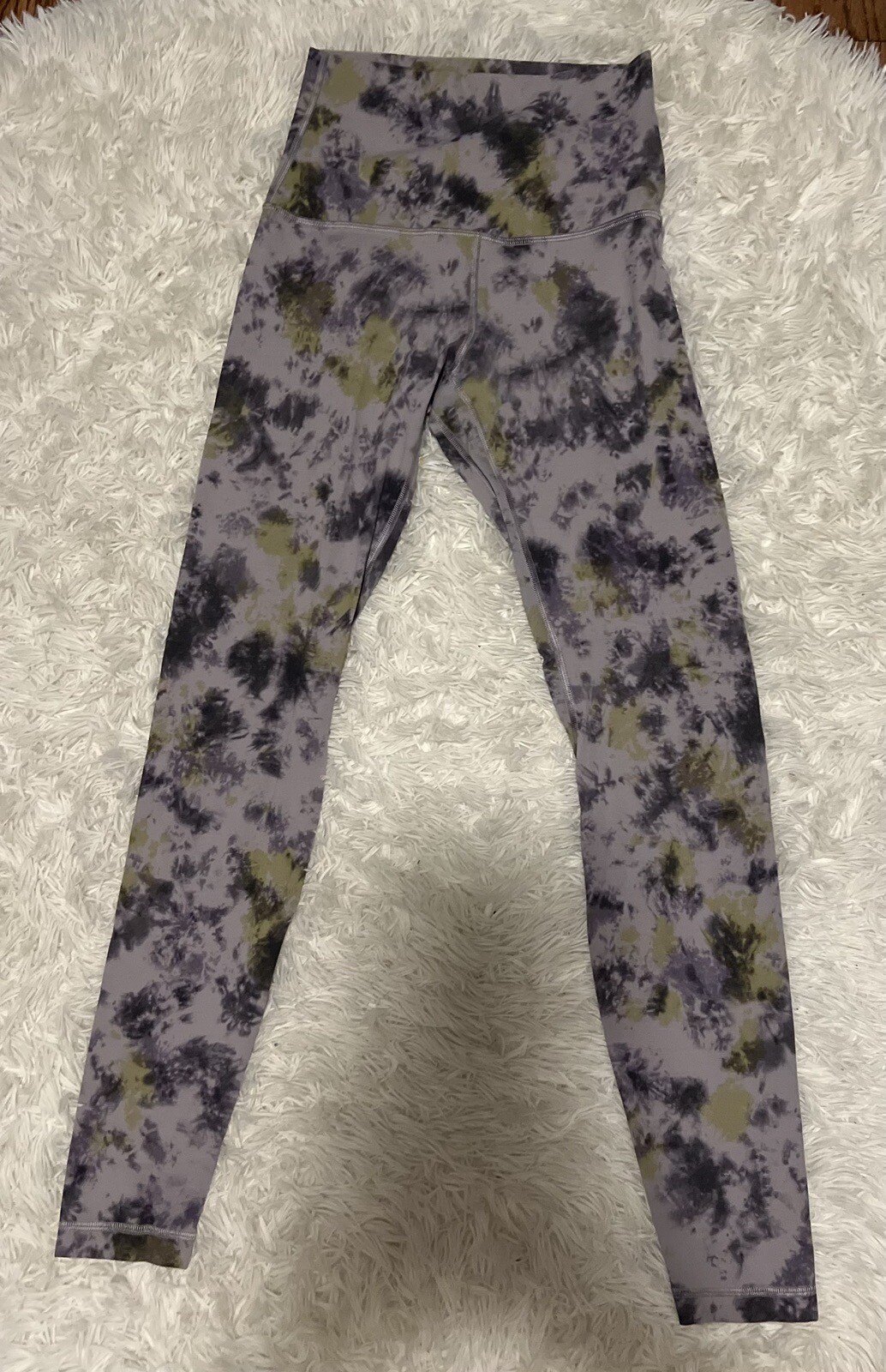 Lululemon align super high rise pants 28” Size 6 Gem