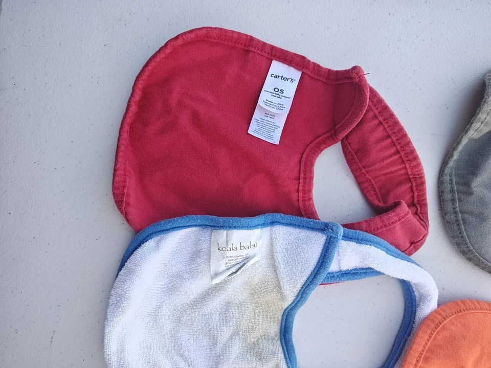 Lote de 6 baberos Carter's y 2 baberos koala para niños Foto 3 de 3