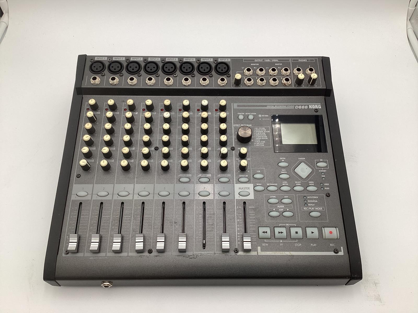 Korg D888 Digital Multi-track Recorder *Power Tested Only*