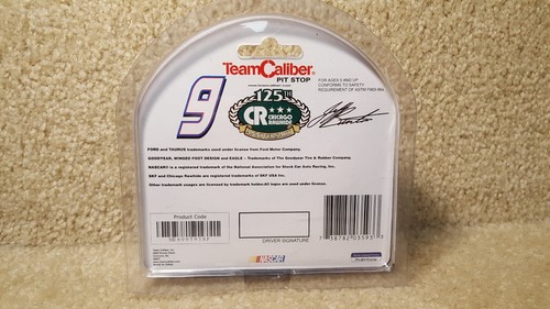 Sealed 2003 Team Caliber Jeff Burton Chicago Rawhide 1/64 Scale NASCAR SKF - Picture 5 of 5