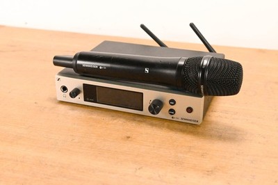 Sennheiser EW 500 G4-935 Handheld Microphone System - AW+ Band (NO PSU) CG010Y7