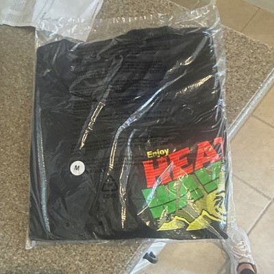 Heat Wave Men s Black Graphic Print T-Shirt Size M Regular Fit Short Sleeve Tee