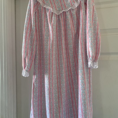 Lanz Of Salzburg Girls 6/6X Nightgown - Hearts & Flowers 100% polystyrene