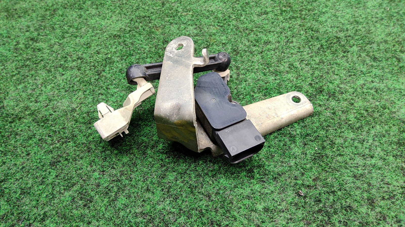 2019-2023 Bmw X5 Rear Suspension Level Sensor Oem 37146870200