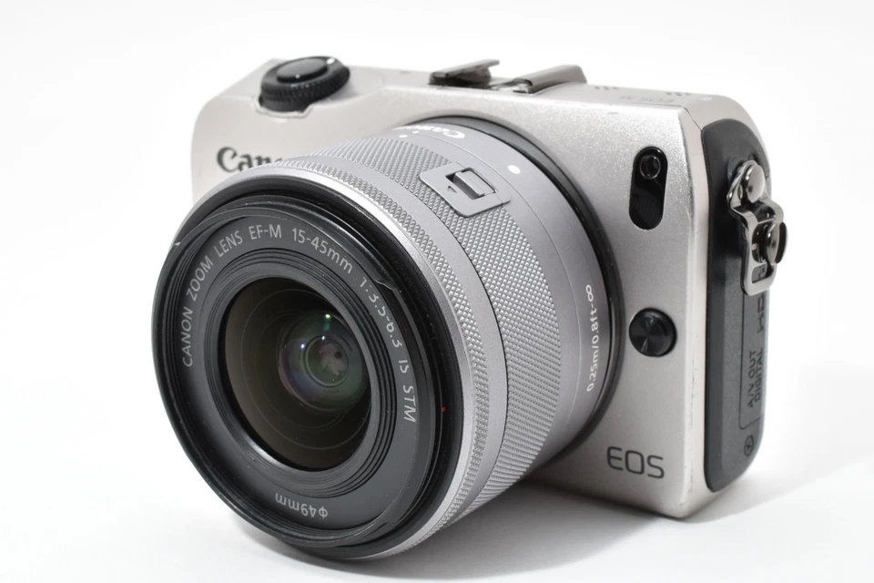 Canon EOS M Mirrorless Digital Camera Silver with 15-45mm Lens From JAPAN - Image 2 of 4