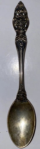 Antique Reed And Barton Sterling Silver 4.25” Tea Spoon Floral Design