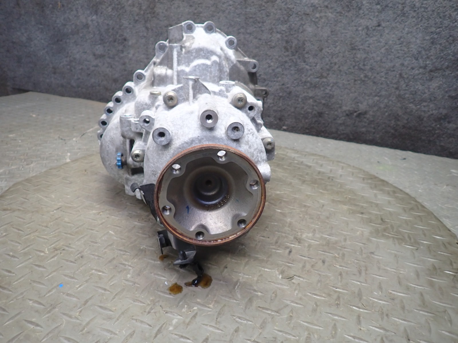 2006-2012 BENTLEY FLYING SPUR AUTOMATIC TRANSMISSION TRANSFER CASE BOX