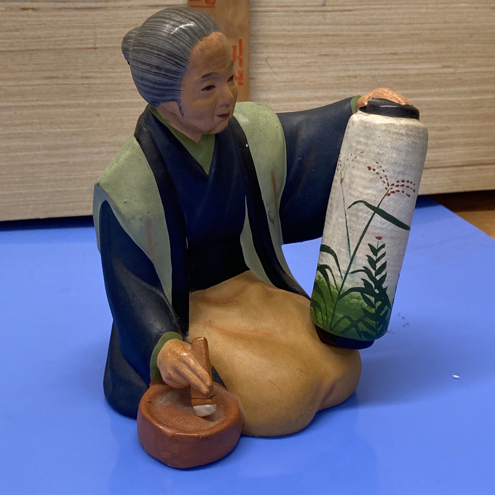 Vintage Urasaki Doll Figure Woman Holding Vase Fukouka Japan Detailed 5