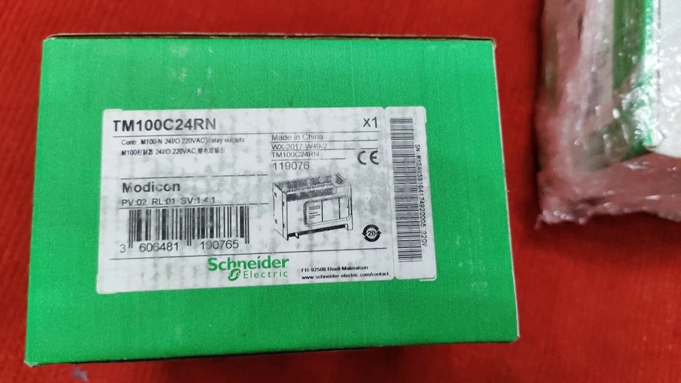 NOVO controlador lógico programável Schneider PLC TM100C24RN - Imagem 3 de 4