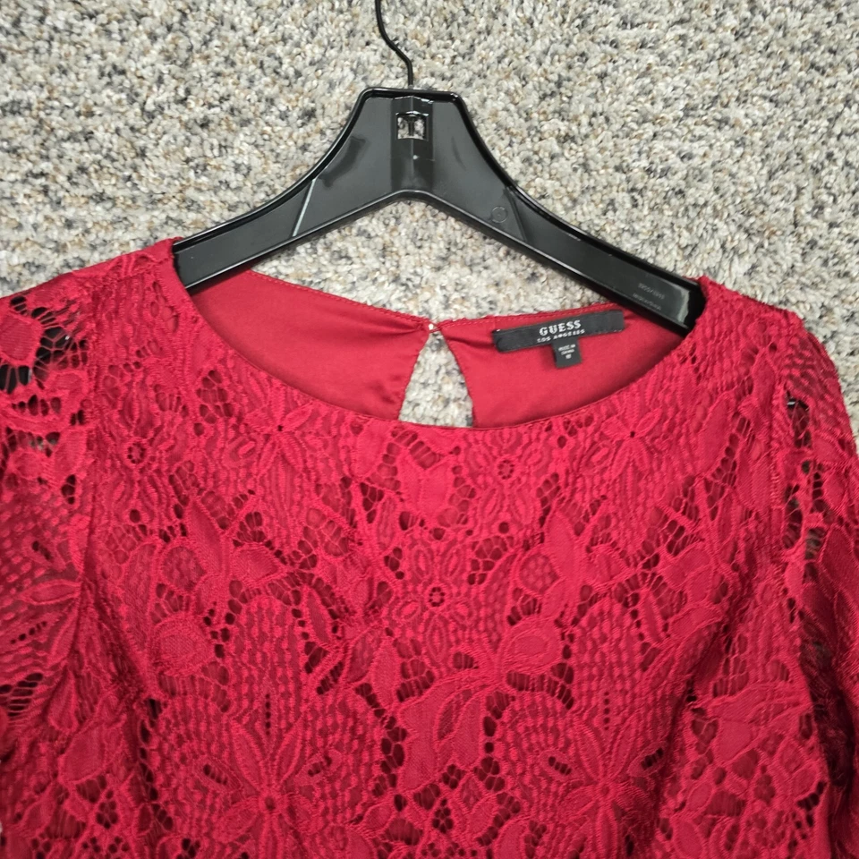 Blusa Guess Top Mujer Mediana Borgoña Corta Encaje Forrada Ojo de Cerradura Botón Damas Foto 4 de 4