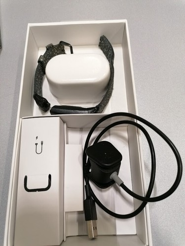 Fitbit Charge 4 Smartwatch Special Edition Watch Not Working - 第 5/12 張圖片