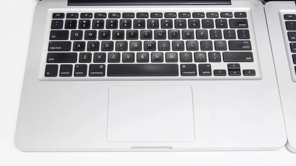 Apple MacBook Pro A1278 13" Intel Core i5 2.5Ghz CPU 8GB RAM 256G SSD - Image 3 of 4