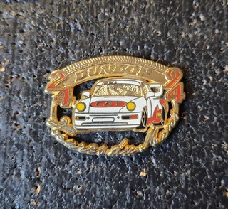 Pin's Porsche 24H Du Mans 1994 Locomobile 94