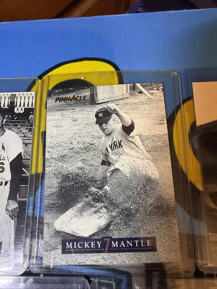 1992 и 1996 Topps & Pinnacle — лот из 10 карт с Микки Мэнтлом — Нью-Йорк Янки - Изображение 3 из 4