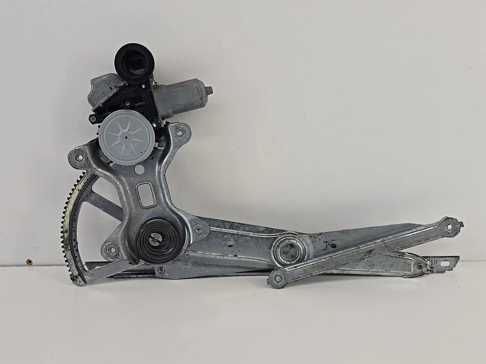 2015 - 2020 TOYOTA SIENNA FRONT RIGHT SIDE DOOR WINDOW REGULATOR W/ MOTOR OEM Foto 3 de 4