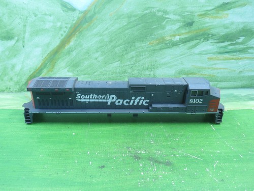 Athearn Southern Pacific Diesellok Karosserie 8102 grau / rot | Condition: Used