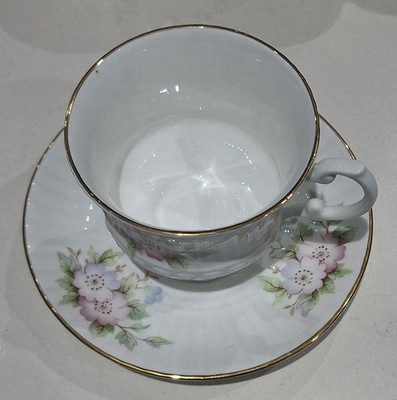   Vintage Royal Tara ''Irish Blossom'' Tee Duo - Tasse & Untertasse   geriffelt Blumen