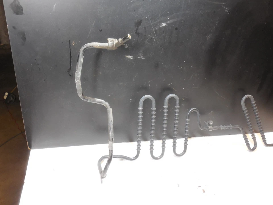 Manguera tubo enfriador bomba dirección A 2034605624 01-07 mercedes-benz w203 c230 c240 Foto 3 de 4