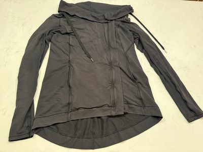 Lululemon Woman's 6 black tencal wrap full zip jacket / sweater *Flaw In Photos