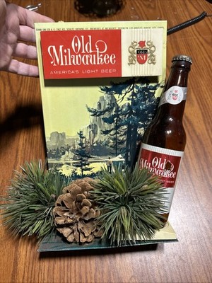1962 OLD MILWAUKEE BEER SIGN 3D OUTDOORS / CAMPING SCENE w/ BOTTLE BAR MANCAVE